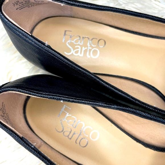 🖤 Black Leather Franco Sarto Pointed Toe Flats 🖤 - Picture 3 of 5